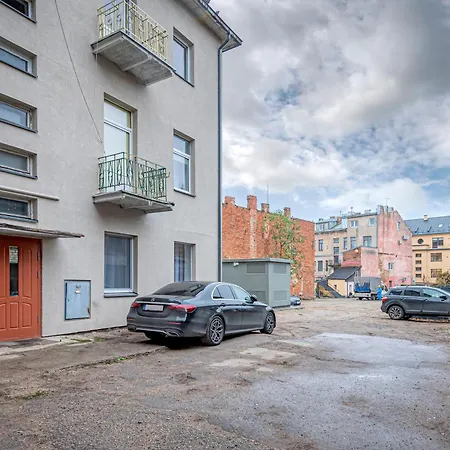 The Comfort #1 By Polo Apartment